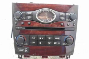 Изображение товара 85171 - 00085171 panel upravleniya magnitoloj Toyota Hiace 1