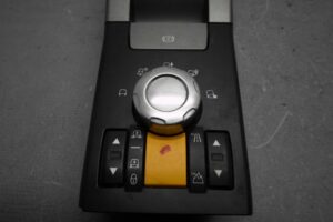 Изображение товара 85214 - 00085214 panel tsentralnoj konsoli Audi Q5 2
