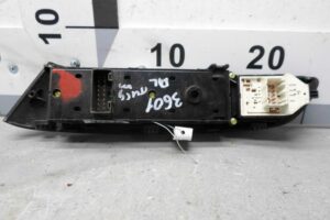 Изображение товара 85519 - 00085519 knopka steklopodemnika Mercedes CLA 3