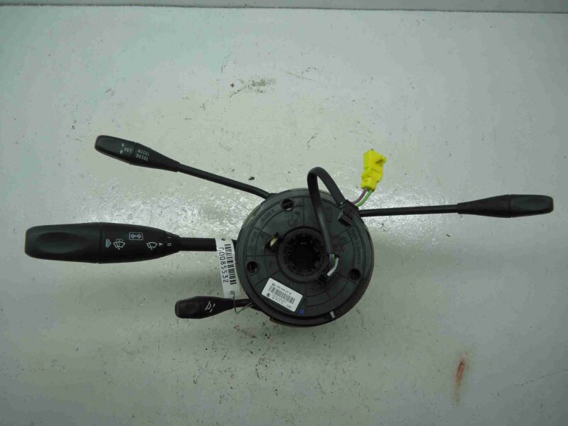 Изображение товара 85532 - 00085532 pereklyuchatel podrulevoj (strekoza) Ford Ka