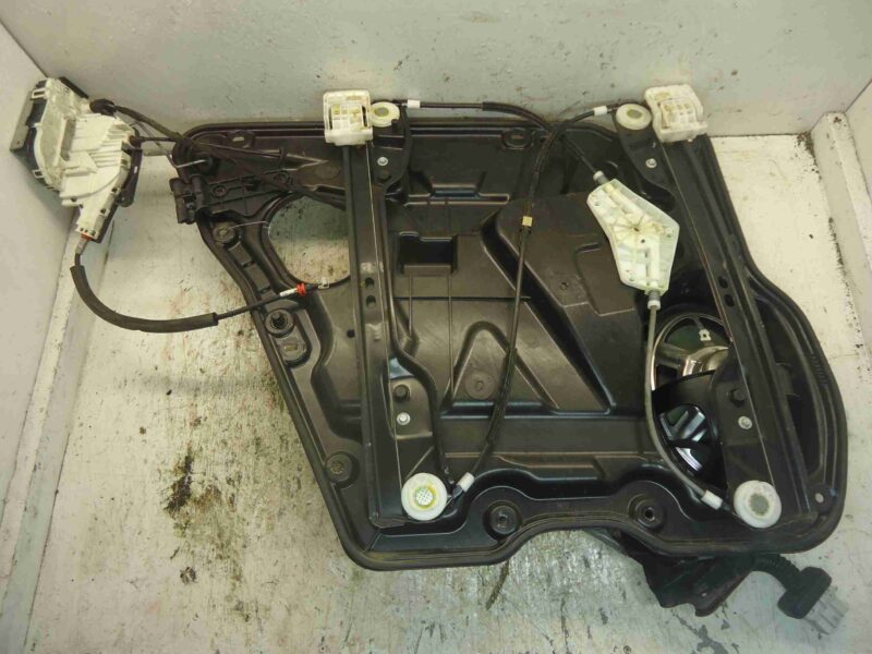 Изображение товара 85551 - 00085551 steklopodemnik zadnij pravyj