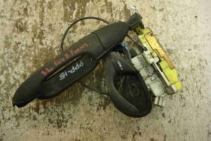 Изображение товара 85950 - 00085950 zamok dveri Dodge Nitro 1