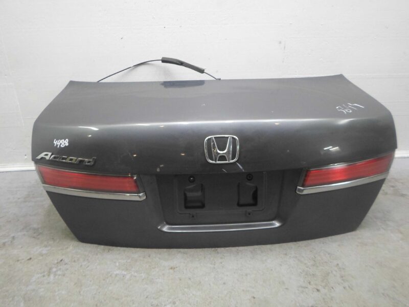 Изображение товара 86300 - 00086300 kryshka bagazhnika