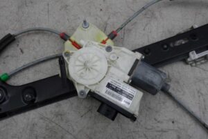 Изображение товара 86584 - 00086584 steklopodemnik perednij pravyj 3