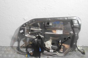 Изображение товара 86625 - 00086625 steklopodemnik perednij pravyj Ford Scorpio 1