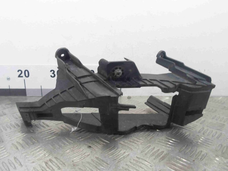 Изображение товара 86773 - 00086773 kreplenie fary levoj