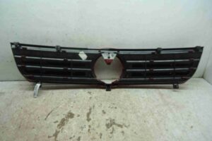 Изображение товара 86817 - 00086817 reshetka radiatora Toyota Sequoia 1