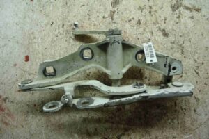 Изображение товара 87029 - 00087029 petlya kapota pravaya Ford Scorpio