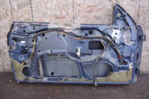 Изображение товара 87672 - 00087672 dver perednyaya levaya Ford Contour 1