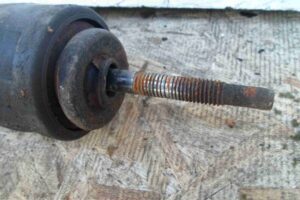 Изображение товара 88290 - 00088290 amortizator zadnij pravyj Toyota Venza 1