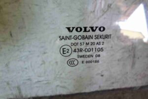 Изображение товара 88302 - 00088302 steklo dveri zadnej pravoj Volvo 440 4