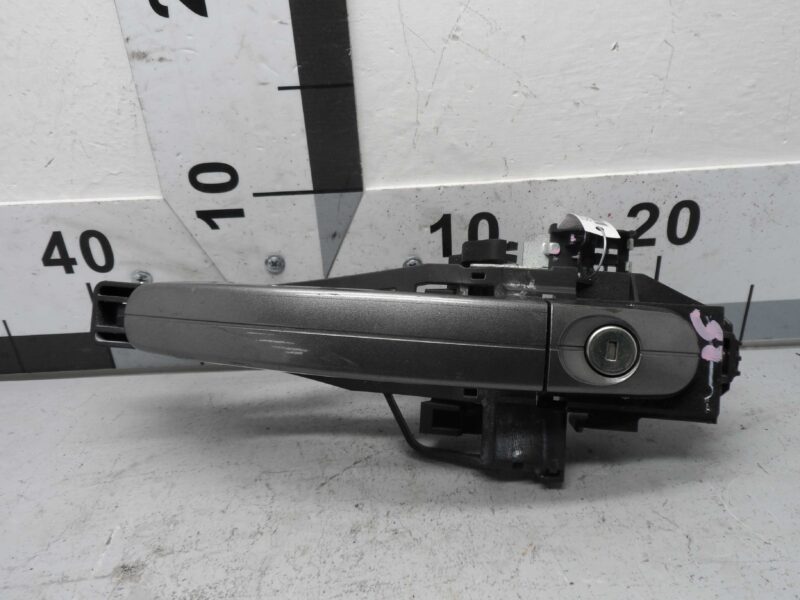 Изображение товара 88415 - 00088415 ruchka naruzhnaya perednyaya levaya