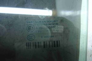 Изображение товара 88423 - 00088423 steklo dveri zadnej levoj Ford Explorer 3