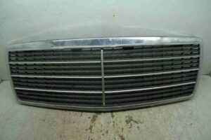 Изображение товара 88552 - 00088552 reshetka radiatora Ford Contour 3