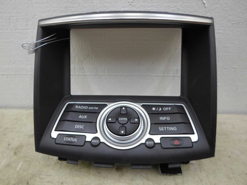 Изображение товара 88587 - 00088587 panel upravleniya magnitoloj Toyota Hiace