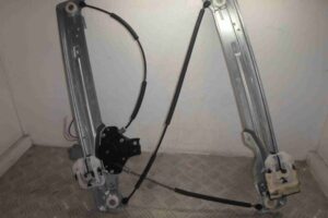 Изображение товара 88686 - 00088686 steklopodemnik perednij pravyj 1