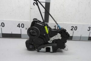 Изображение товара 88736 - 00088736 zamok dveri perednej levoj Subaru Legacy 3