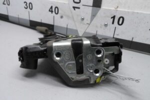 Изображение товара 88736 - 00088736 zamok dveri perednej levoj Subaru Legacy