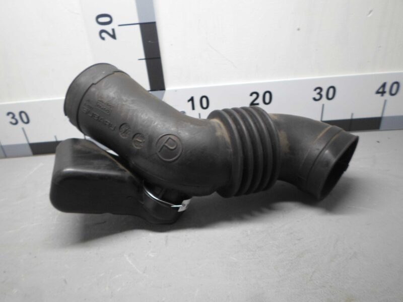 Изображение товара 89031 - 00089031 patrubok vozdushnogo filtra Peugeot 306