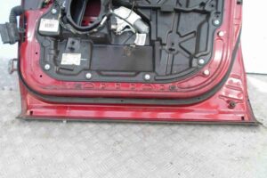 Изображение товара 89071 - 00089071 dver perednyaya pravaya Ford Kuga 2