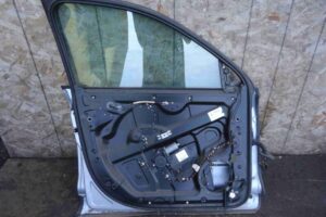 Изображение товара 89378 - 00089378 dver perednyaya levaya Toyota Corolla Matrix 4