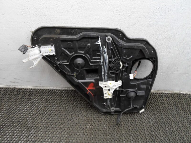 Изображение товара 89654 - 00089654 steklopodemnik zadnij pravyj Pontiac TransSport