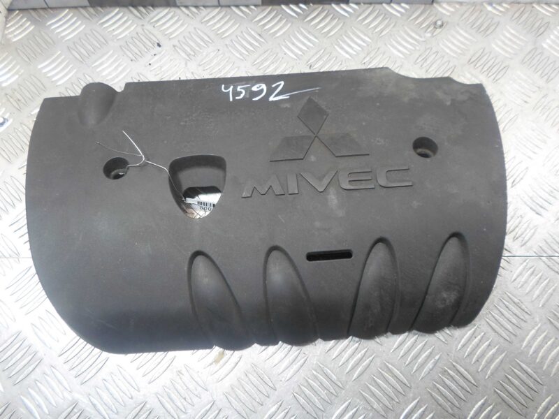 Изображение товара 89789 - 00089789 kryshka dvigatelya dekorativnaya