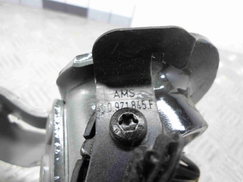 Изображение товара 89899 - 00089899 petlya kryshki bagazhnika