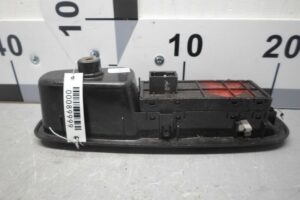 Изображение товара 89999 - 00089999 knopka steklopodemnika Bentley Continental 1