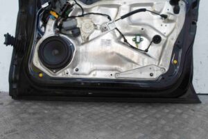 Изображение товара 90082 - 00090082 dver perednyaya pravaya 3