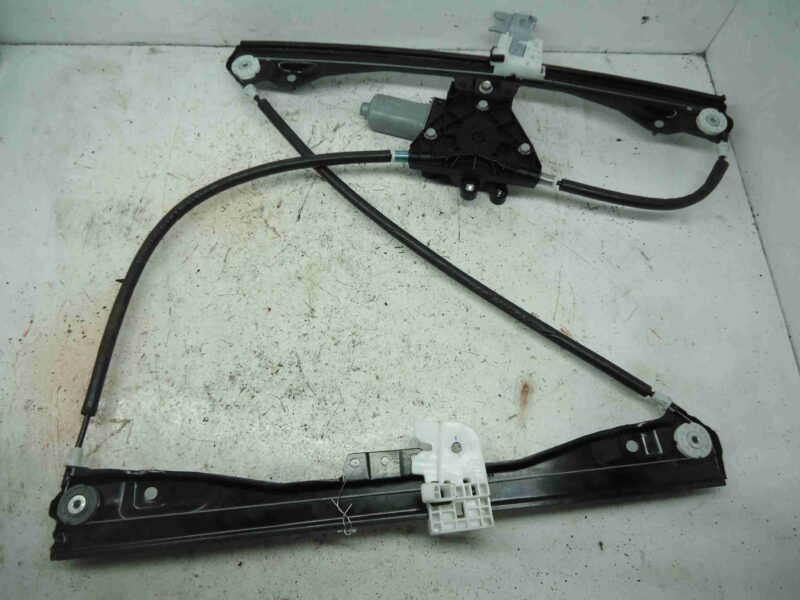 Изображение товара 90136 - 00090136 steklopodemnik perednij pravyj