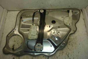 Изображение товара 90165 - 00090165 steklopodemnik zadnij levyj Ford Scorpio 2