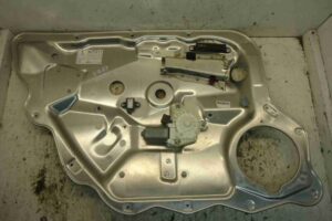 Изображение товара 90165 - 00090165 steklopodemnik zadnij levyj Ford Scorpio