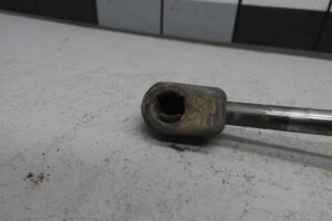 Изображение товара 90351 - 00090351 amortizator kryshki bagazhnika 2