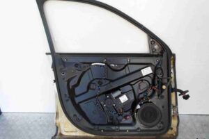 Изображение товара 90416 - 00090416 dver perednyaya levaya Toyota Corolla Matrix 1