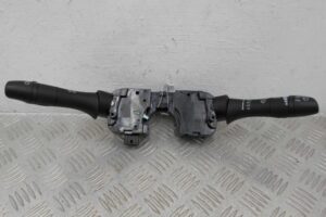 Изображение товара 90432 - 00090432 pereklyuchatel podrulevoj (strekoza) Toyota Hiace