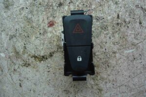 Изображение товара 90640 - 00090640 knopka avarijnoj signalizatsii 