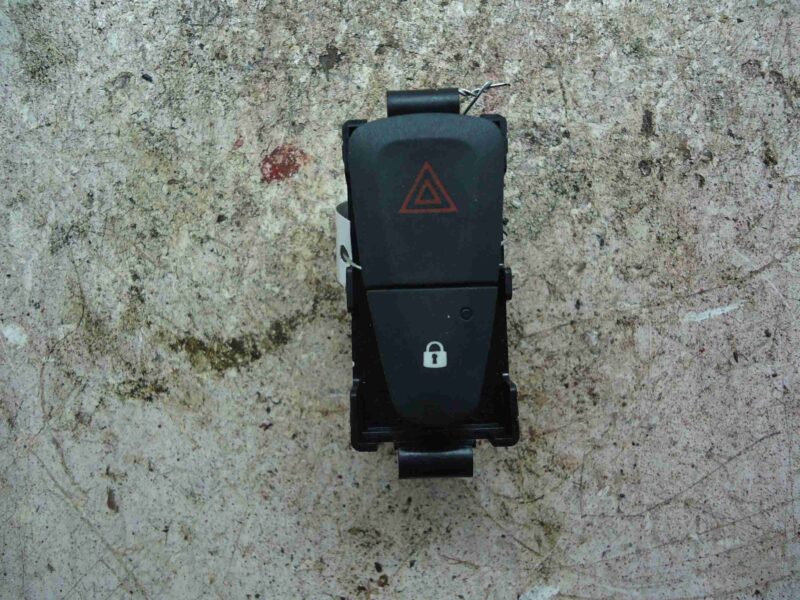 Изображение товара 90640 - 00090640 knopka avarijnoj signalizatsii