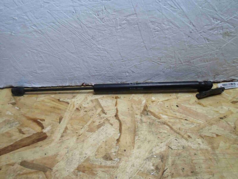 Изображение товара 90820 - 00090820 amortizator kryshki bagazhnika Alfa Romeo 146