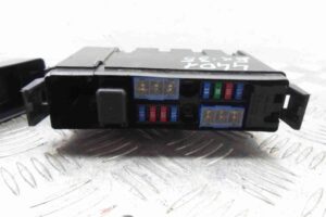 Изображение товара 90843 - 00090843 blok predokhranitelej Toyota Hiace 2