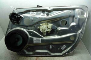 Изображение товара 90992 - 00090992 steklopodemnik perednij pravyj Honda Ridgeline