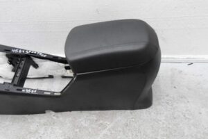 Изображение товара 91042 - 00091042 podlokotnik Alfa Romeo 146 2