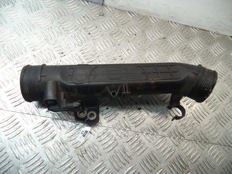 Изображение товара 91449 - 00091449 patrubok interkulera Volkswagen Golf