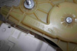 Изображение товара 91505 - 00091505 steklopodemnik perednij levyj 2