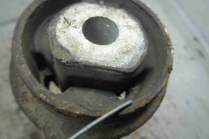 Изображение товара 91525 - 00091525 rychag perednij levyj nizhnij Audi Q7 2