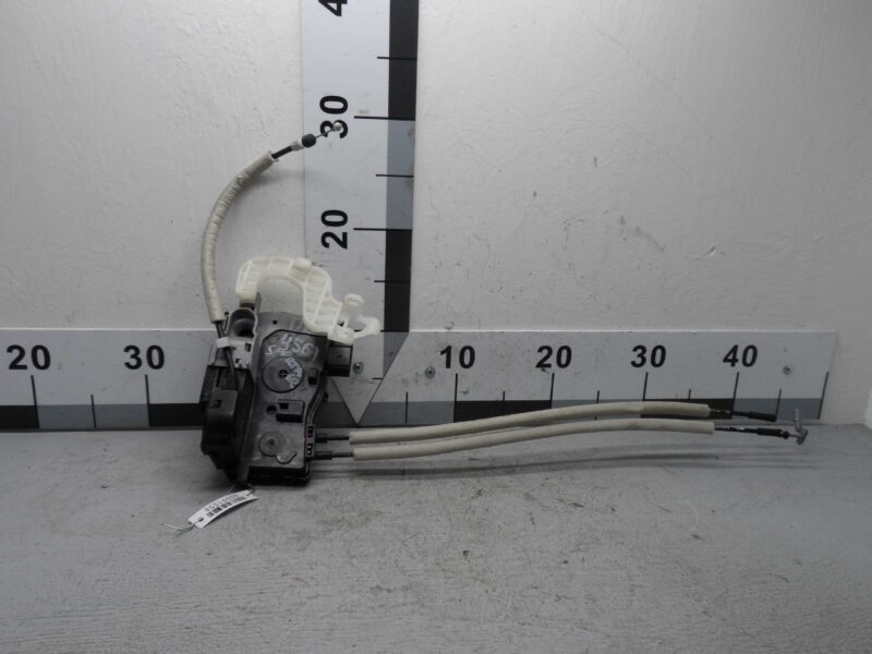 Изображение товара 91558 - 00091558 zamok dveri perednej pravoj Alfa Romeo 146