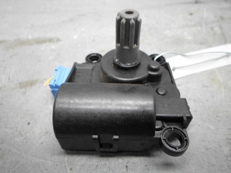 Изображение товара 91879 - 00091879 motorchik zaslonki pechki Mercedes CLA