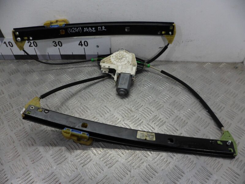 Изображение товара 92022 - 00092022 steklopodemnik perednij pravyj