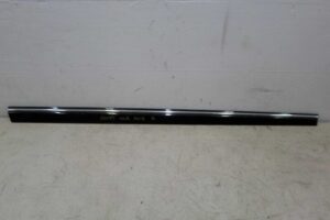 Изображение товара 92700 - 00092700 nakladka dveri (molding) Honda Fit