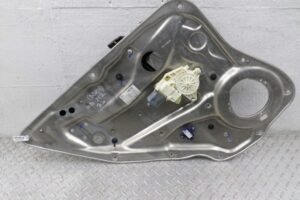 Изображение товара 92983 - 00092983 steklopodemnik zadnij levyj Ford Explorer 1